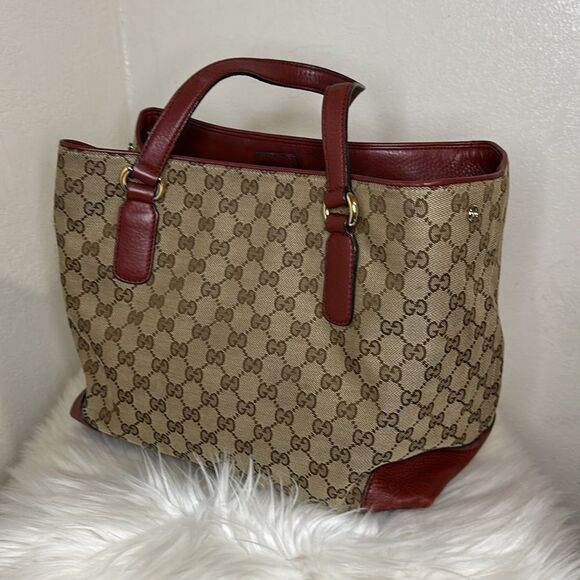 💯 Authentic Gucci Beige/Red GG Canvas and Leather Medium Supreme Tote🍀 - Picture 3 of 15